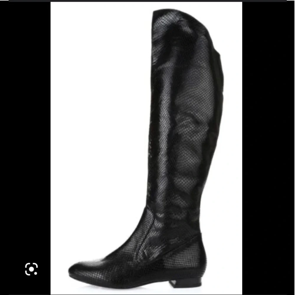 VIA SPIGA NWT PYTHON EMBOSSED REAL LEATHER OVER THE KNEE BLACK BOOTS